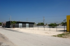 Listing Image #1 - Multi-Use for lease at 3075 SW 28 Street, Miami FL 33131