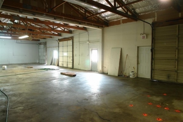 Listing Image #3 - Industrial for lease at 2010 Key West, Arnold MO 63010