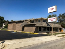 Listing Image #1 - Retail for lease at 817 N. Frazier St., Conroe TX 77301