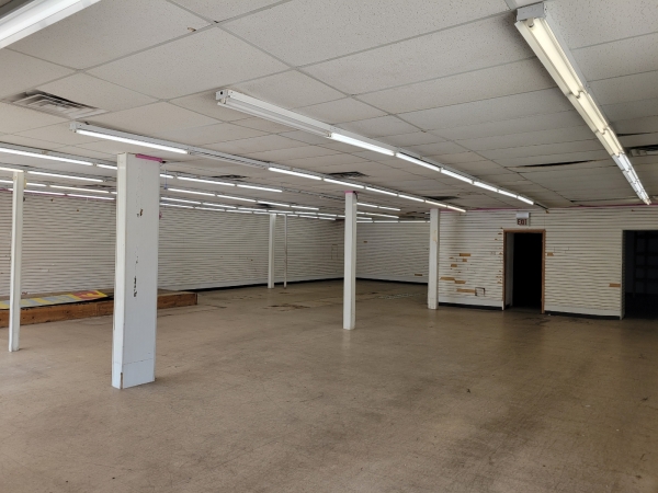 Listing Image #3 - Retail for lease at 316-330 E 47th Street, Chicago IL 60653
