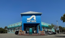Retail property for lease in Fort Myers Beach, FL