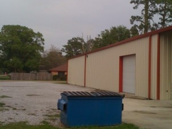 Listing Image #1 - Industrial for lease at 432 N. Burnside, Gonzales LA 70737 Listing Image #1 - Industrial for lease at 432 N. Burnside, Gonzales LA 70737