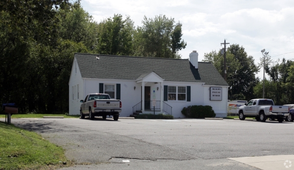 Listing Image #2 - Business for sale at 3215 Leonardtown Road, Waldorf MD 20601