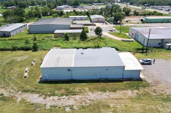 Listing Image #3 - Industrial for sale at 1200 Northeast Washington Boulevard, Bartlesville OK 74006