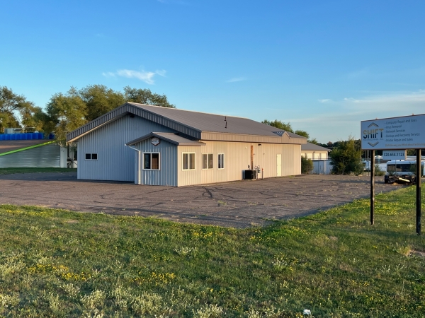 Listing Image #2 - Others for sale at 1136 Kuhn Drive, St. Cloud MN 56301