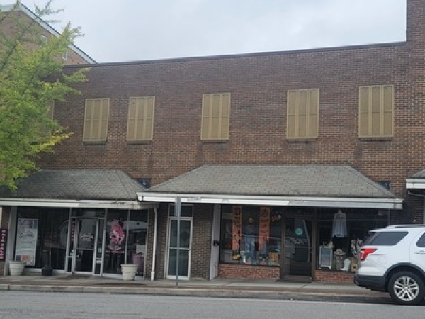 Listing Image #2 - Retail for sale at 1517 Front Street, Richlands VA 24641