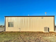 Listing Image #2 - Office for sale at 404 W Pikes Peak Road, CHICKASHA OK 73018