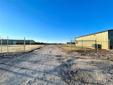 Listing Image #3 - Office for sale at 404 W Pikes Peak Road, CHICKASHA OK 73018