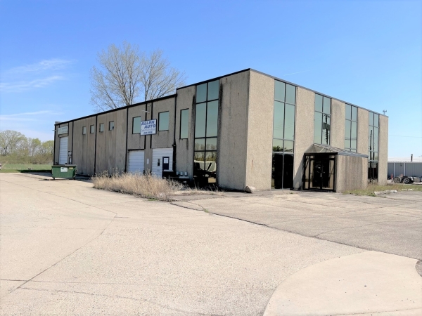 Listing Image #2 - Industrial for sale at 1821 E Norris Drive, Ottawa IL 61350