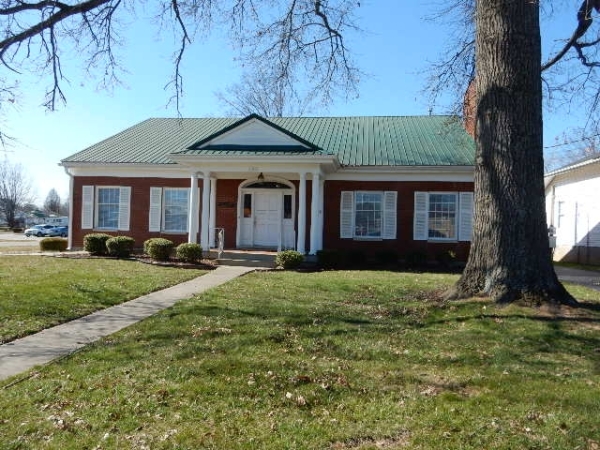 Listing Image #2 - Office for sale at 193 S Buckman St, Shepherdsville KY 40165