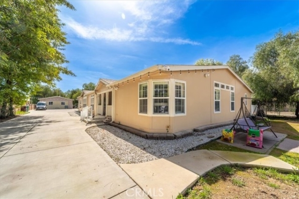 Listing Image #2 - Others for sale at 26825 Lazy Creek Rd, Menifee CA 92586