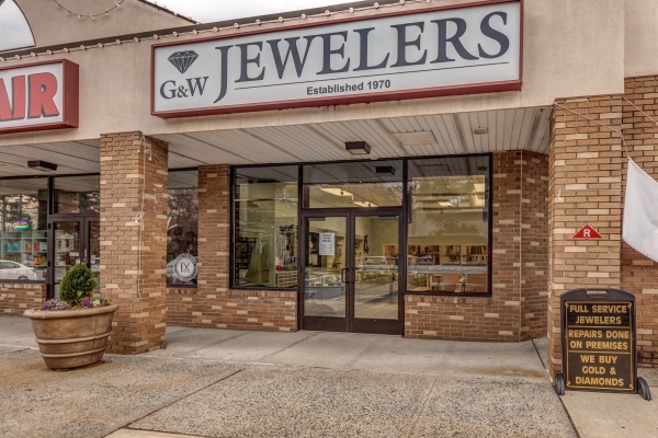 Listing Image #2 - Retail for sale at 250 Ryders Lane, Milltown NJ 08850