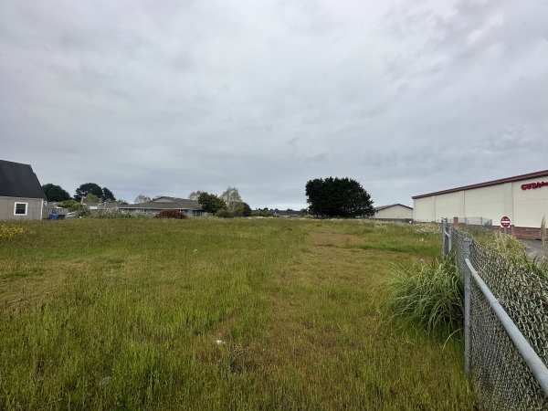 Listing Image #3 - Land for sale at 1680 Central Avenue, McKinleyville CA 95519