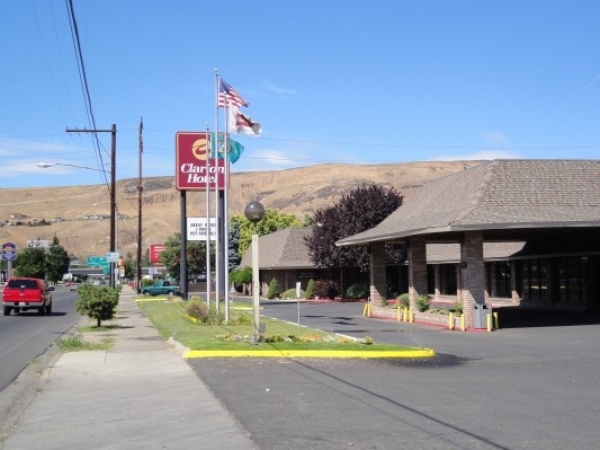 Listing Image #1 - Hotel for sale at 1507 North 1st Street, Yakima WA 98901 Listing Image #1 - Hotel for sale at 1507 North 1st Street, Yakima WA 98901