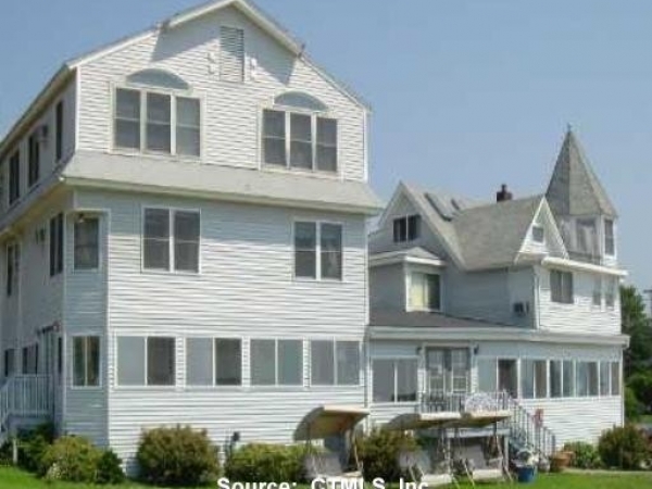 Listing Image #1 - Hotel for sale at 25-27 Ocean Ave, Niantic CT 06357 Listing Image #1 - Hotel for sale at 25-27 Ocean Ave, Niantic CT 06357