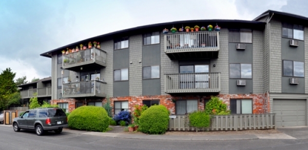 Listing Image #1 - Multi-family for sale at 11773 SW King George Drive, Tigard OR 97224