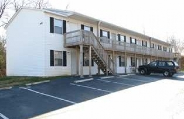 Listing Image #2 - Multi-family for sale at 310 Jefferson Street, Kernersville NC 27284