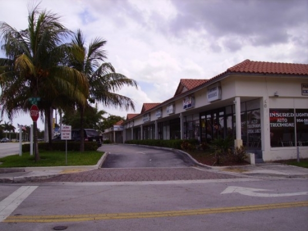 Listing Image #1 - Shopping Center for sale at S State Rd 7, Plantation FL 33317