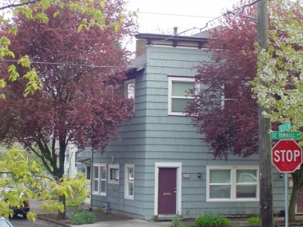 Listing Image #1 - Multi-family for sale at 934 SE 31st, Portland OR 97214 Listing Image #1 - Multi-family for sale at 934 SE 31st, Portland OR 97214
