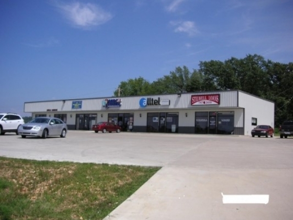 Listing Image #1 - Retail for sale at 1731-1741 Hwy 59 South, Stilwell OK 74960