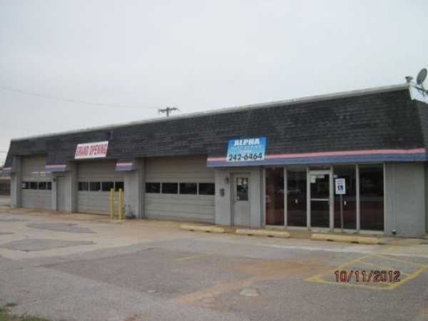 Listing Image #1 - Retail for sale at 10717 N May Ave., Oklahoma City OK 73120