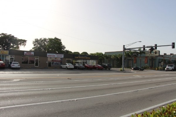 Listing Image #1 - Shopping Center for sale at 3244 CLEVELAND AVE, Fort Myers FL 33901