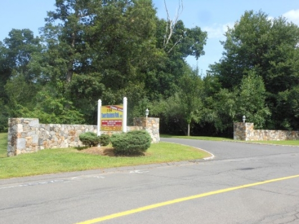 Listing Image #1 - Office for sale at 106 Willenbrock Rd, Oxford CT 06478