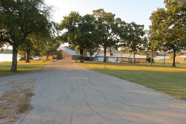 Listing Image #1 - Multi-Use for sale at 1121 Swan Rd, McAlester OK 74501