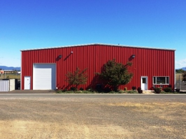 Listing Image #1 - Industrial for sale at 4578 Table Rock Road, Medford OR 97504