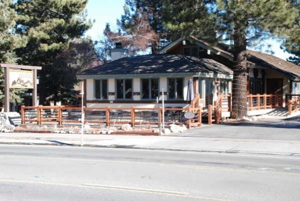 Listing Image #1 - Retail for sale at 343 Old Mammoth RD, Mammoth Lakes CA 93546