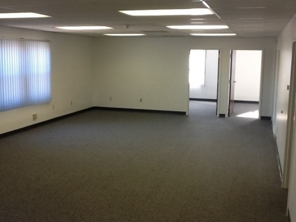 Listing Image #1 - Office for sale at 45 Stiles Rd., Salem NH 03079