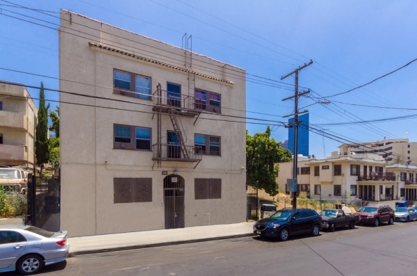 Listing Image #1 - Multi-family for sale at 450 South Witmer Street, Los Angeles CA 90017