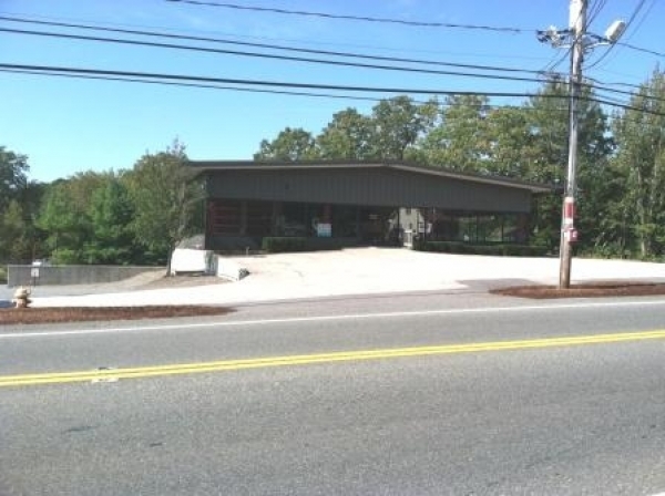 Listing Image #1 - Retail for lease at 580 Bedford St, Whitman MA 02382