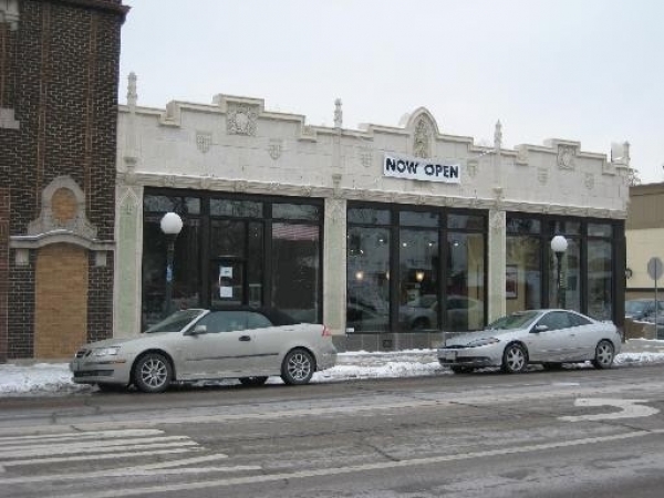 Listing Image #1 - Retail for lease at 6819 W Roosevelt Rd, Berwyn IL 60402