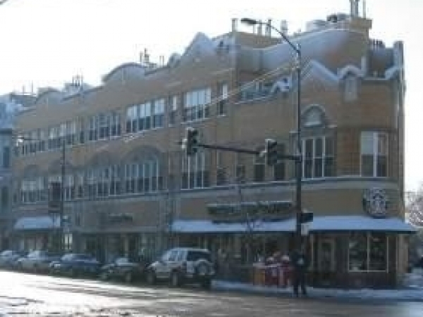 Listing Image #1 - Retail for lease at 3062 N Lincoln Ave, Chicago IL 60657
