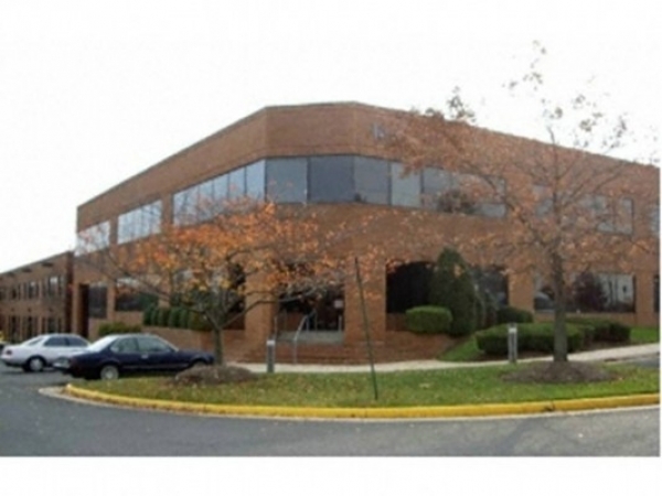 Listing Image #1 - Office for lease at 14325 Willard Rd, Chantilly VA 20151