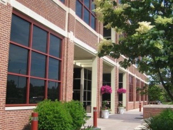 Listing Image #1 - Office for lease at 2550 University Ave W, St. Paul MN 55114 Listing Image #1 - Office for lease at 2550 University Ave W, St. Paul MN 55114