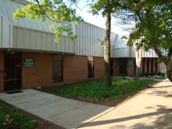 Listing Image #1 - Industrial for lease at 3918-3990 Varsity Drive and 804-864 Phoenix Drive, Ann Arbor MI 48108