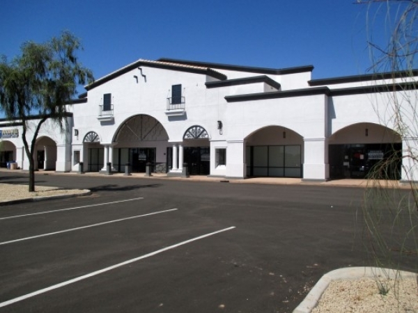 Listing Image #1 - Retail for lease at 2820 S. Alma School Rd, Chandler AZ 85286