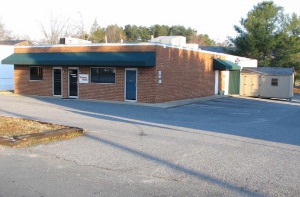 Listing Image #1 - Office for lease at 309 Pineview Drive, Kernersville NC 27284