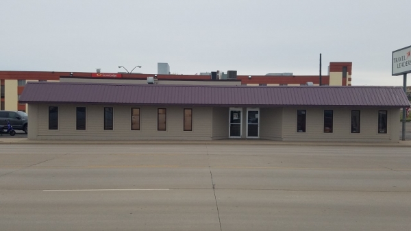 Listing Image #1 - Multi-Use for lease at 122 East Sioux Ave, Pierre SD 57501