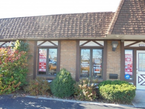 Listing Image #1 - Office for lease at 16262 Prince Dr, South Holland IL 60473