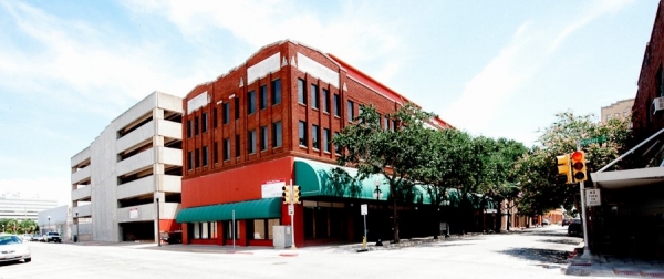 Listing Image #1 - Office for lease at 418 Peoples Street, Corpus Christi TX 78401