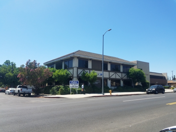 Listing Image #1 - Office for lease at 17402 Chatsworth Street, Granada Hills CA 91344
