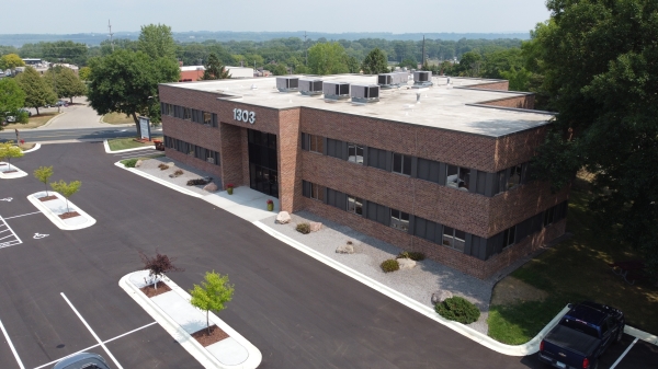 Listing Image #1 - Office for lease at 1303 South Frontage Rd, Hastings MN 55033