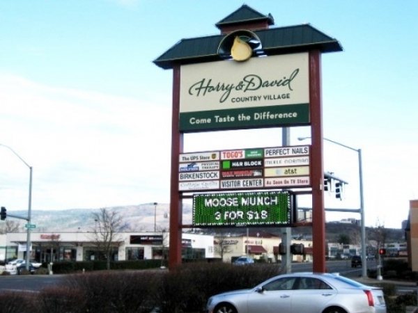 Listing Image #1 - Retail for lease at 1310 Center Dr #H, Medford OR 97501