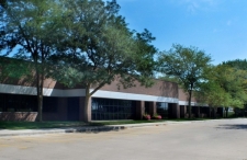 Multi-Use property for lease in Urbandale, IA