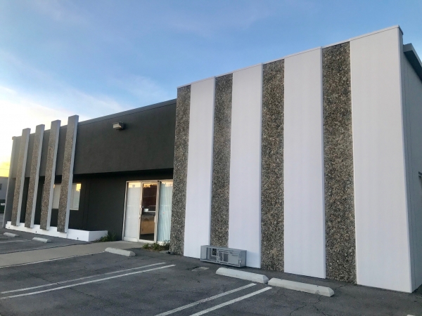 Listing Image #1 - Industrial for lease at 2175 S. Grand Avenue, Santa Ana CA 92705