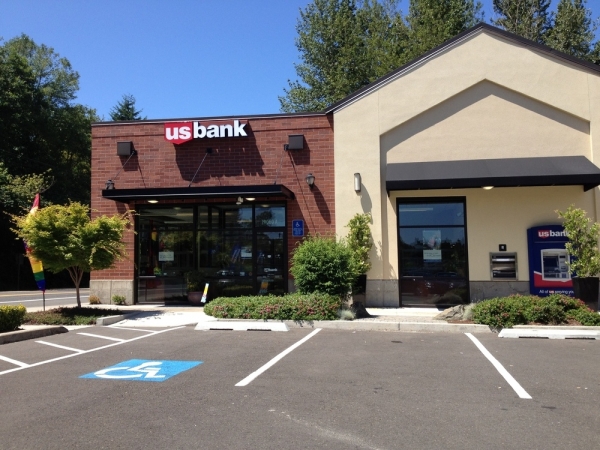 Listing Image #1 - Retail for lease at 19064 Willamette Dr, West Linn OR 97068