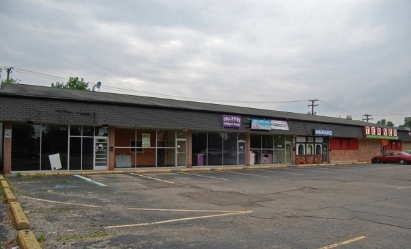 Listing Image #1 - Retail for lease at 8981 Wayne Rd, Livonia MI 48150